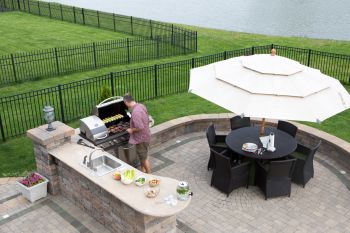 Outdoor Kitchen by MTS Builders
